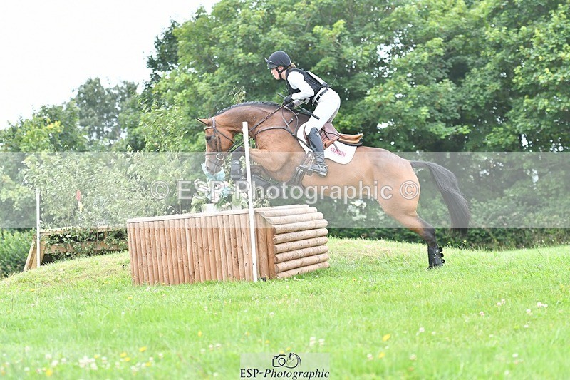 240803-121031-03486 - 073-Keara_Schmidt-CALLISTA_DIAMOND