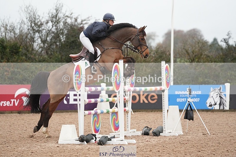 251107-132657-01152 - Cls 6 Foxhunter and 1.20m Open