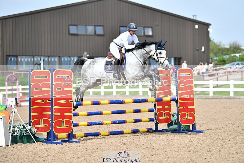 240511A-153955-14182 - Cls 25 British Novice and 90cm Open
