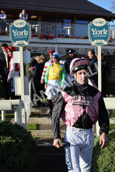 yr08102022r7-6 - Race 7 5.00pm The Coral Gets You Closer To The Action Stakes