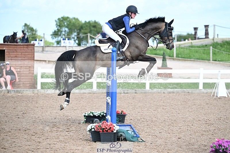 260627-174449-05831 - Cls 27 Foxhunter and 1.10m