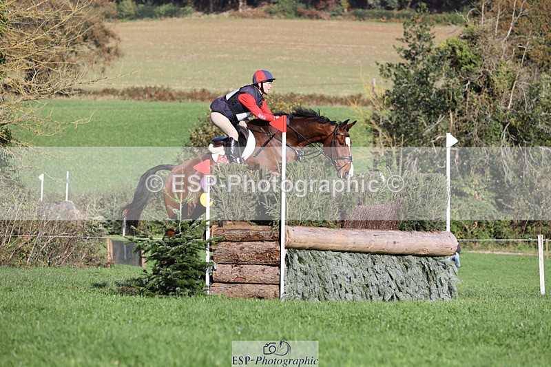 241025-115015-06572 - 057-Louisa.Lockwood-KILCANNON.OREO