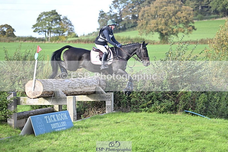 251024A-151102-13380 - C-230-Ciara.O.Connor