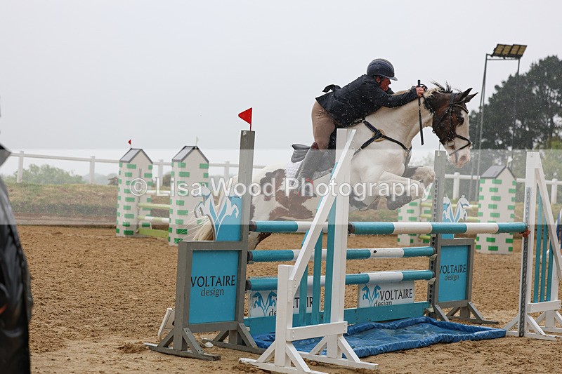 3E7A7293 - Class 7: Senior Newcomers/1.10m open