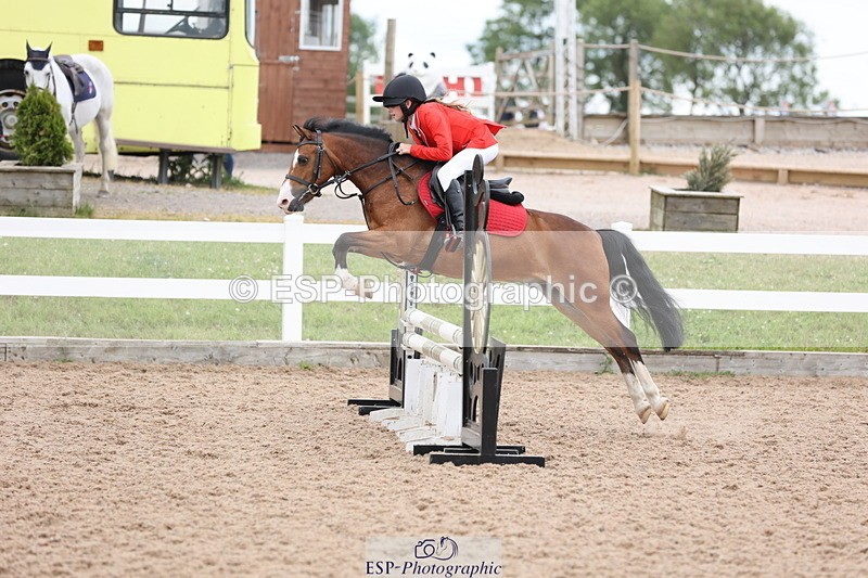 240630A-180441-16287 - Cls 28 Stepping Stones 128cm + 138cm