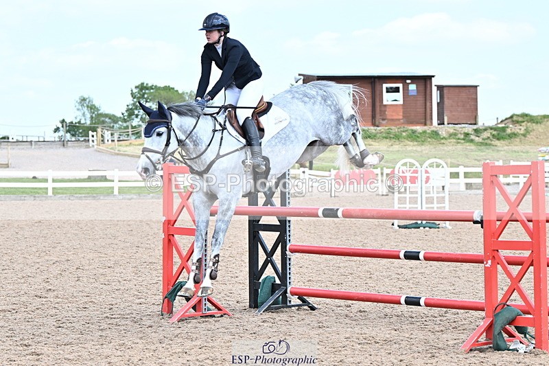 240605A-154635-00965 - Cls 5 Foxhunter and 1.20m Open