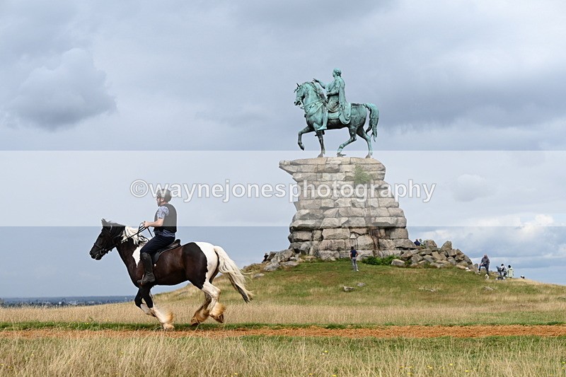 DSC_7915 - Time at Statue 13:16 to 13:52