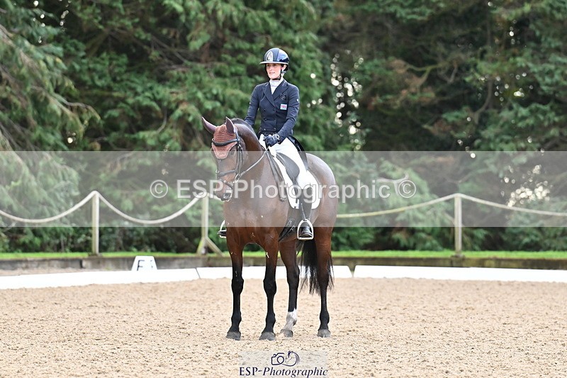 251023A-101025-00984 - A-007-Maja.Hullah