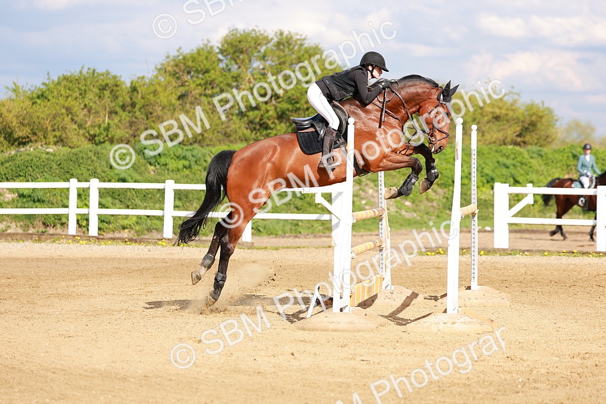 SBM_002423 - Class 5 - Senior Foxhunter - 1.20m