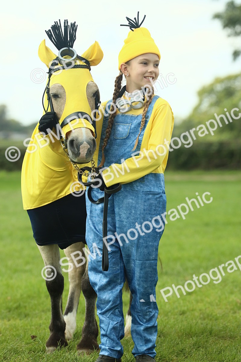 SBM_63608 - S35 - Fancy Dress Showing