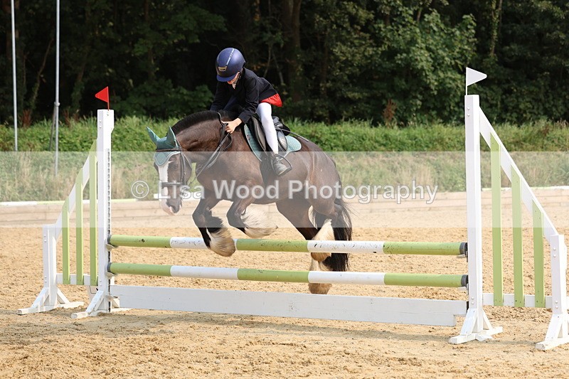 3E7A2924 - Class 11: Junior 70cm