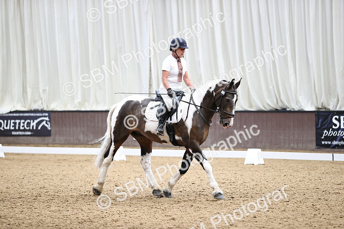 SBM_001936 - Novice 4 - 11.15-13.22