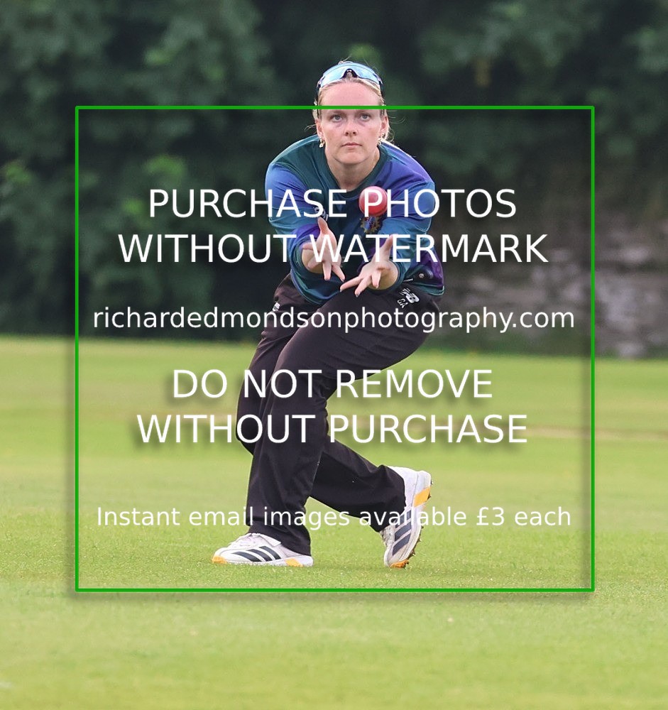 533A5676 - Kendal Cricket Women & Girls vs Carnforth Cricket Women & Girls (28/5/26)