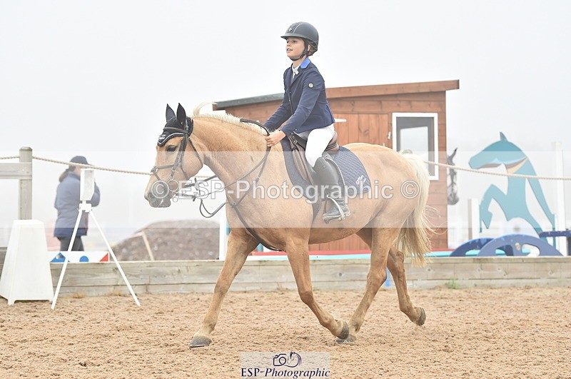 230902A-104752-00453 - Cls 2A Pony Small 70cm