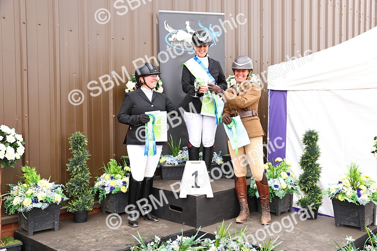 SBM_001900 - Presentations - cart