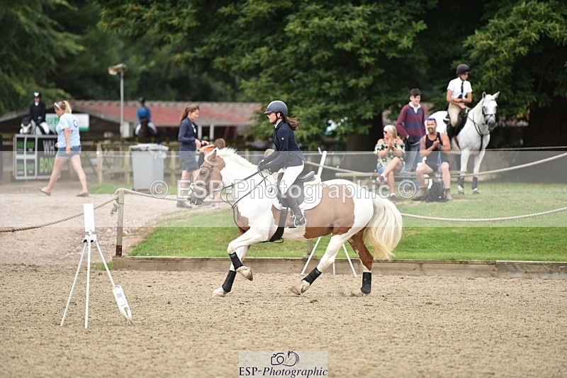 240802-102214-00817 - 70cm Round 1