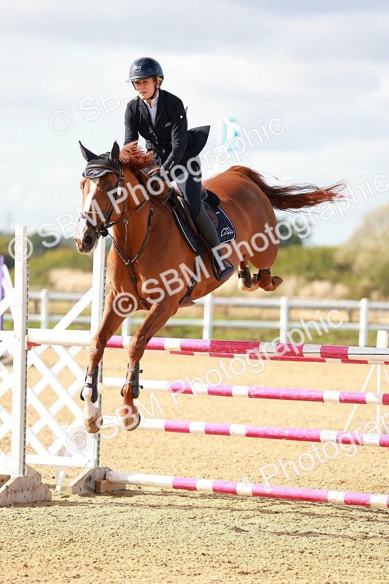 SBM_001872 - Class 5 - Senior Foxhunter - 1.20m