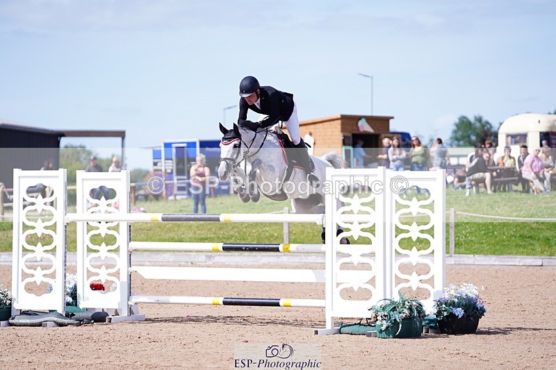 240803A-154056-08987 - Cls 32 National 1.30m Open