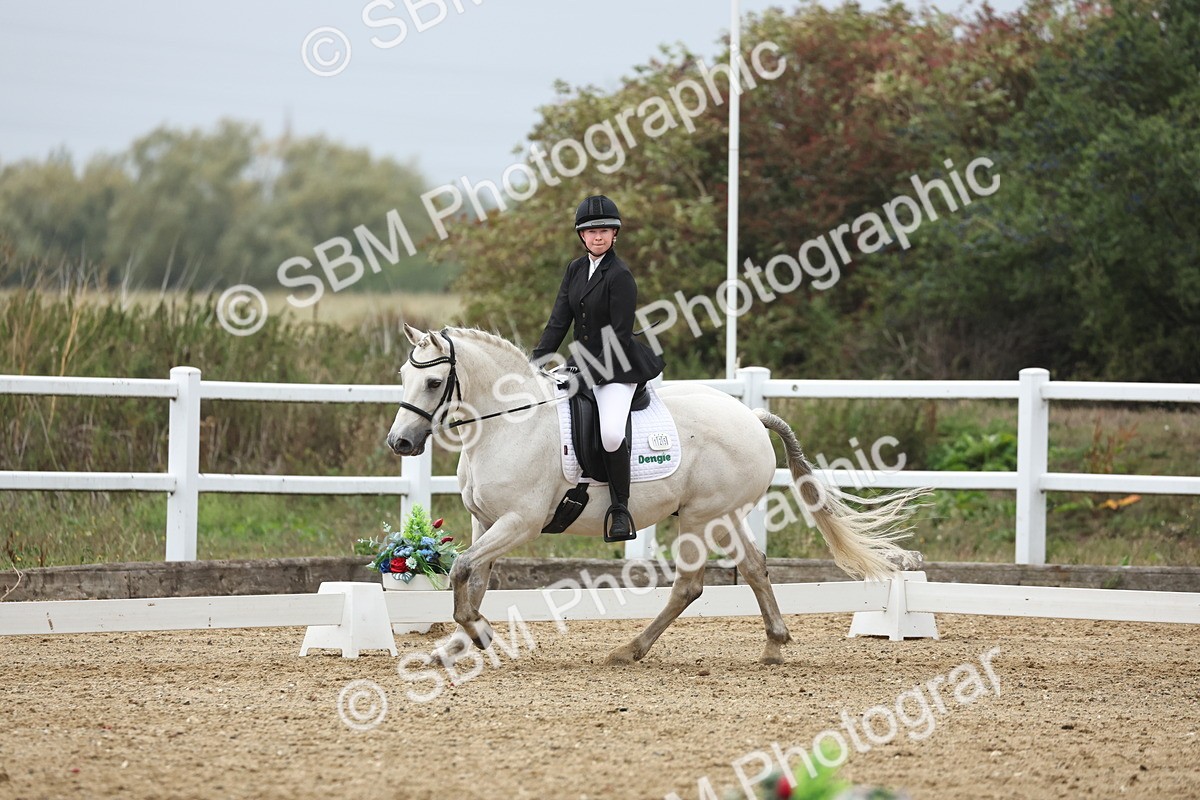 SBM_004370 - Class 8 - Novice 3 Champs