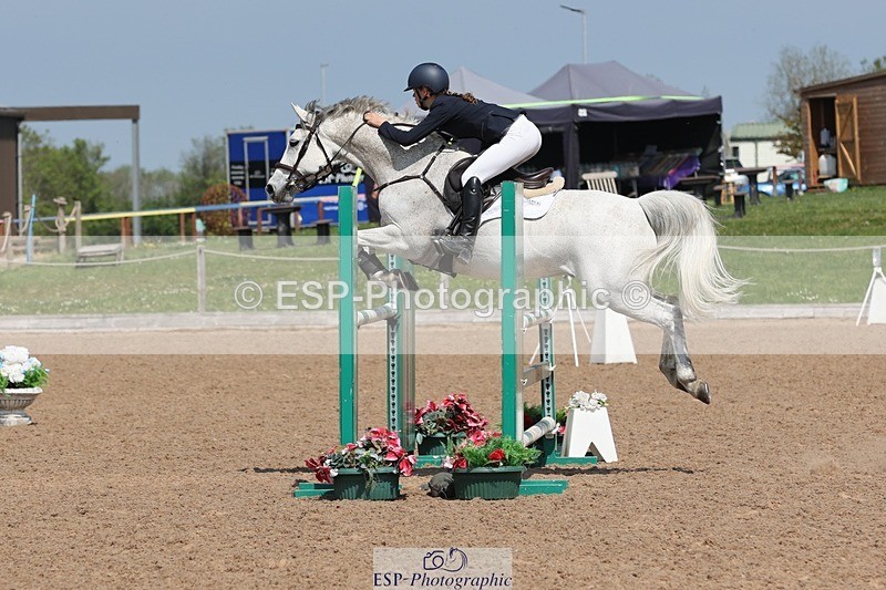 250503-121844-01018 - Cls 9 Pony Foxhunter and 1.10m Open