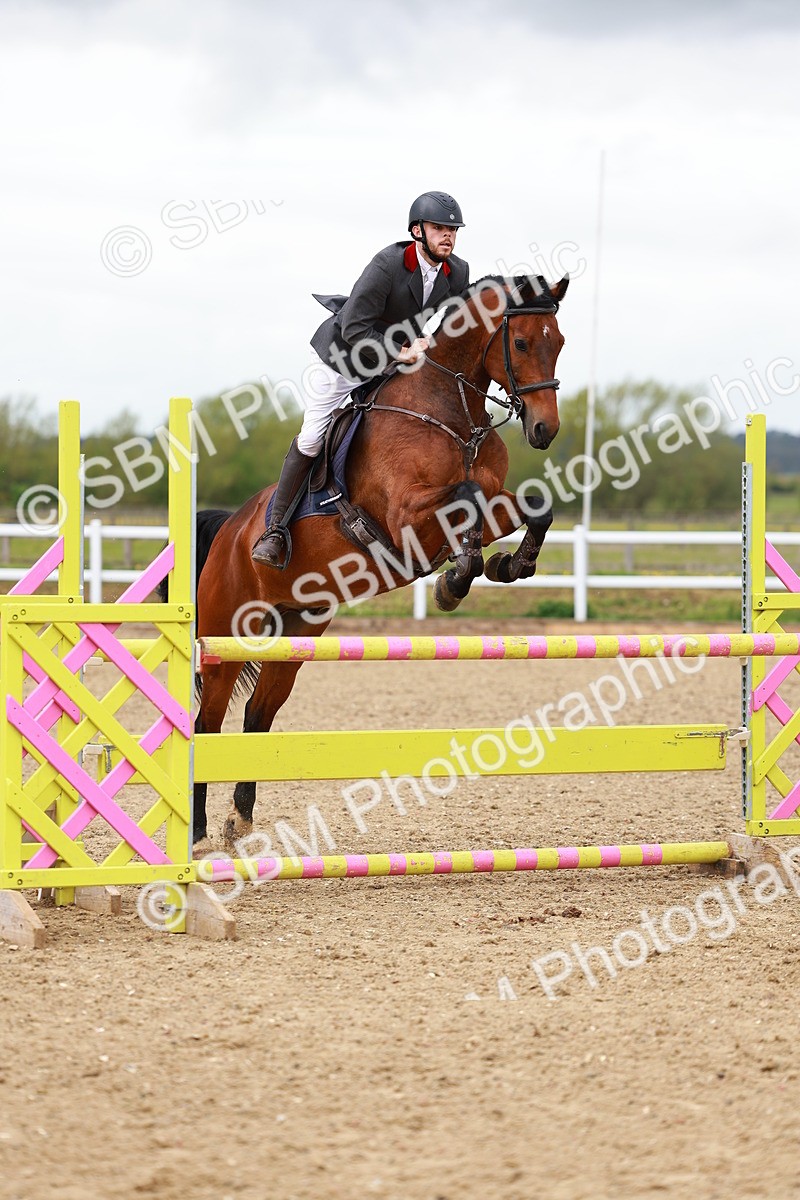 SBM_002310 - Class 10 - Senior Newcomers - 1.10m