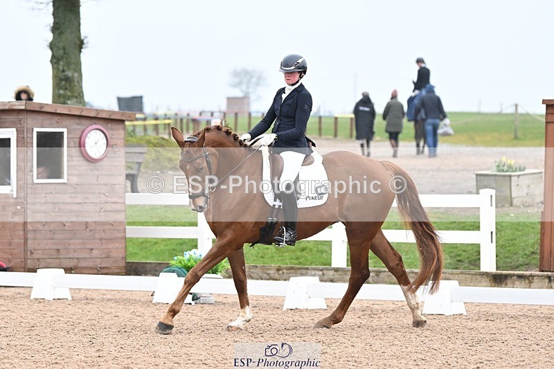 250216-135013-05794 - 257-Beth.Bainbridge-NEWTON.GLOVETROTTER