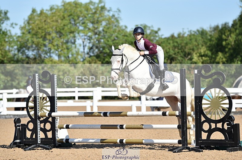 230903A-102230-03952 - Cls 18 Pony Brit Novice & 80cm Open