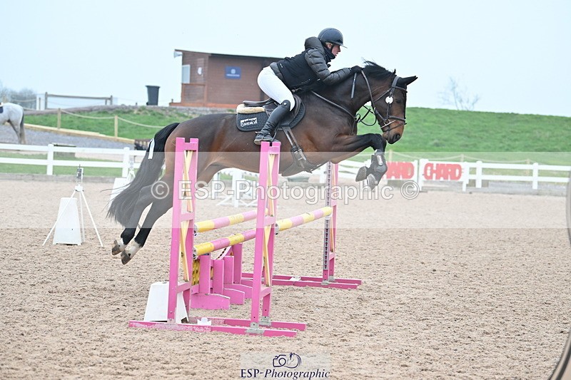 240113A-100634-01621 - Cls 9 British Novice and 90cm Open