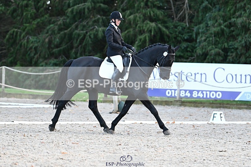 231110-134551-01047 - Cls 4 Novice 39Q