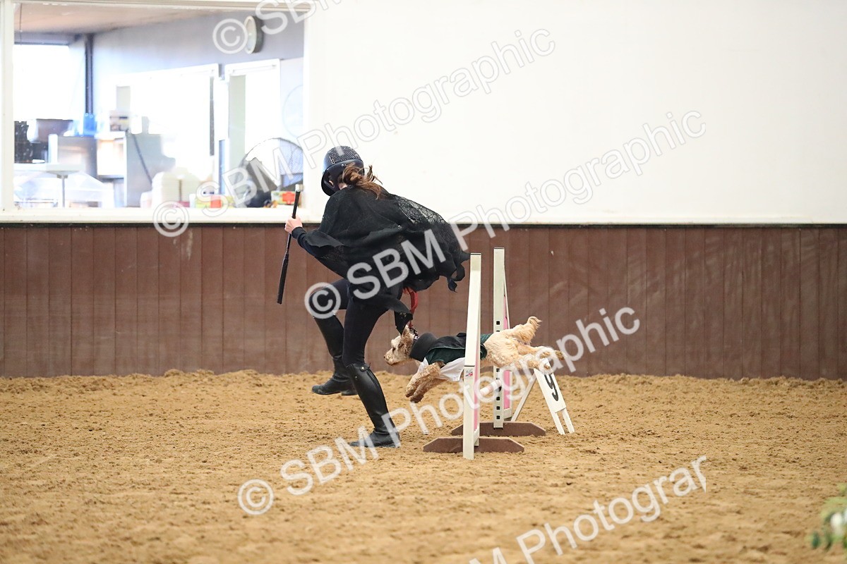 SBM_001037 - Class 3 - Horse & Hound