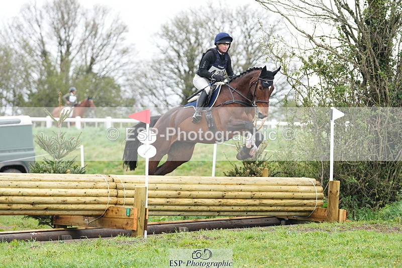 250419-092347-08155 - 420-Fiona.Jones-ABBY.VD.BERGHOEVE.Z