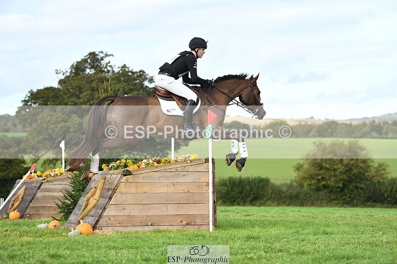 231022-135119-28747 - 331-KINSALE.OLTAIRE-Sean.Duffy-XC