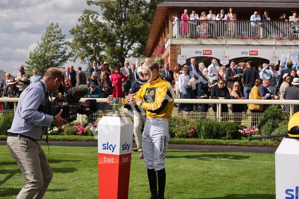 yr20082022r4-75 - Race 4 3.35pm Sky Bet Ebor