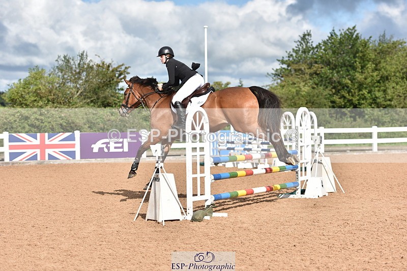 230806A-093626-01017 - Cls 16 Snr British Novice & 90cm Open