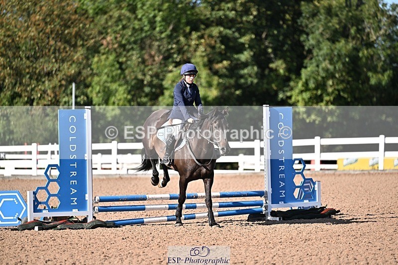 260915-161736-00004 - Clear Round and 60cm