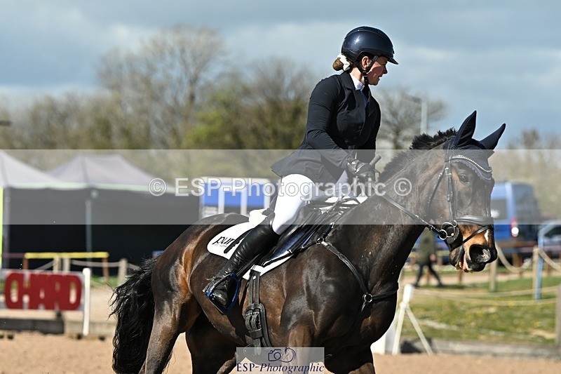 250416-154705-01823 - Cls 6 Foxhunter and 1.20m