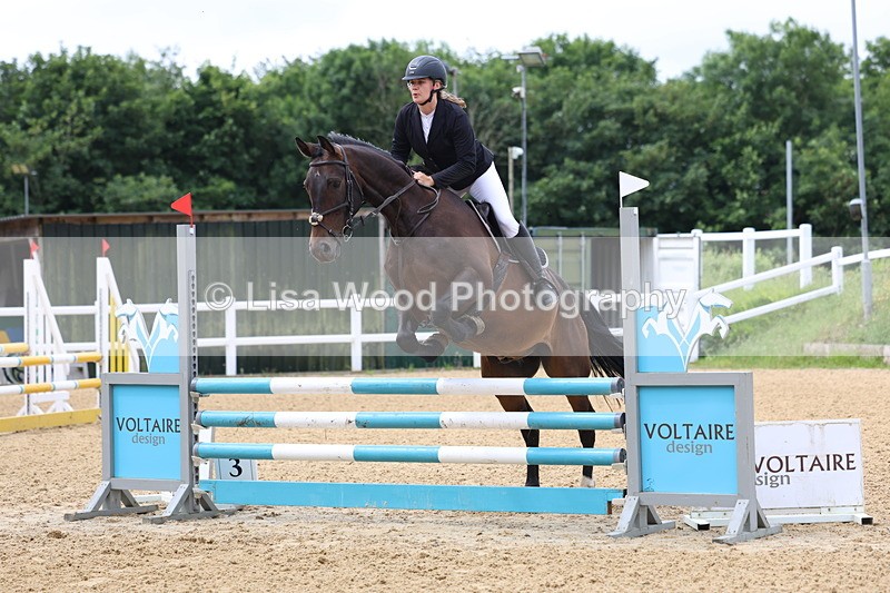 3E7A5945 - Class 4: Senior British Novice/90cm open