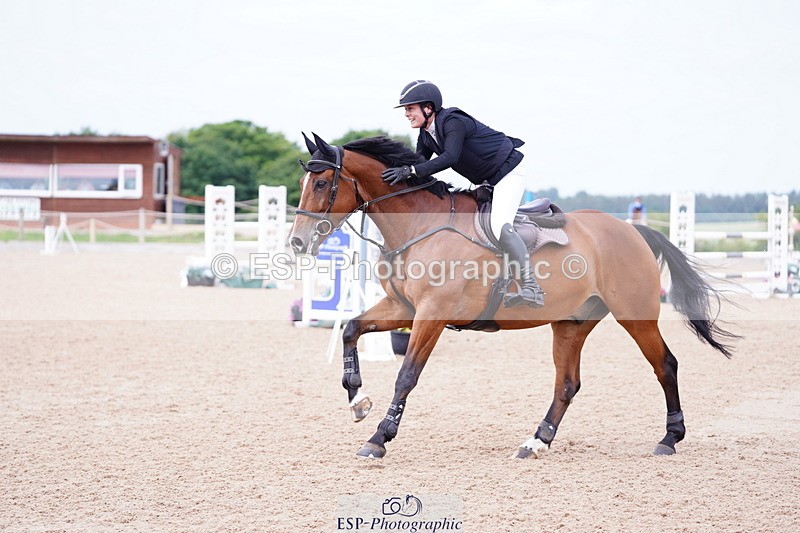 240803A-105314-07307 - Cls 29 Snr Foxhunter