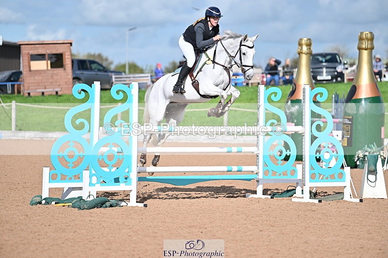 231014A-124235-04639 - Cls 19 1.15m Members Cup