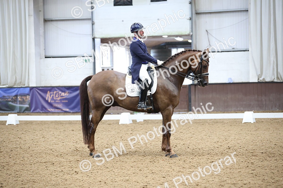 SBM_004832 - Class 9 - FEI Inter 1 Gold - 16.59-17.47