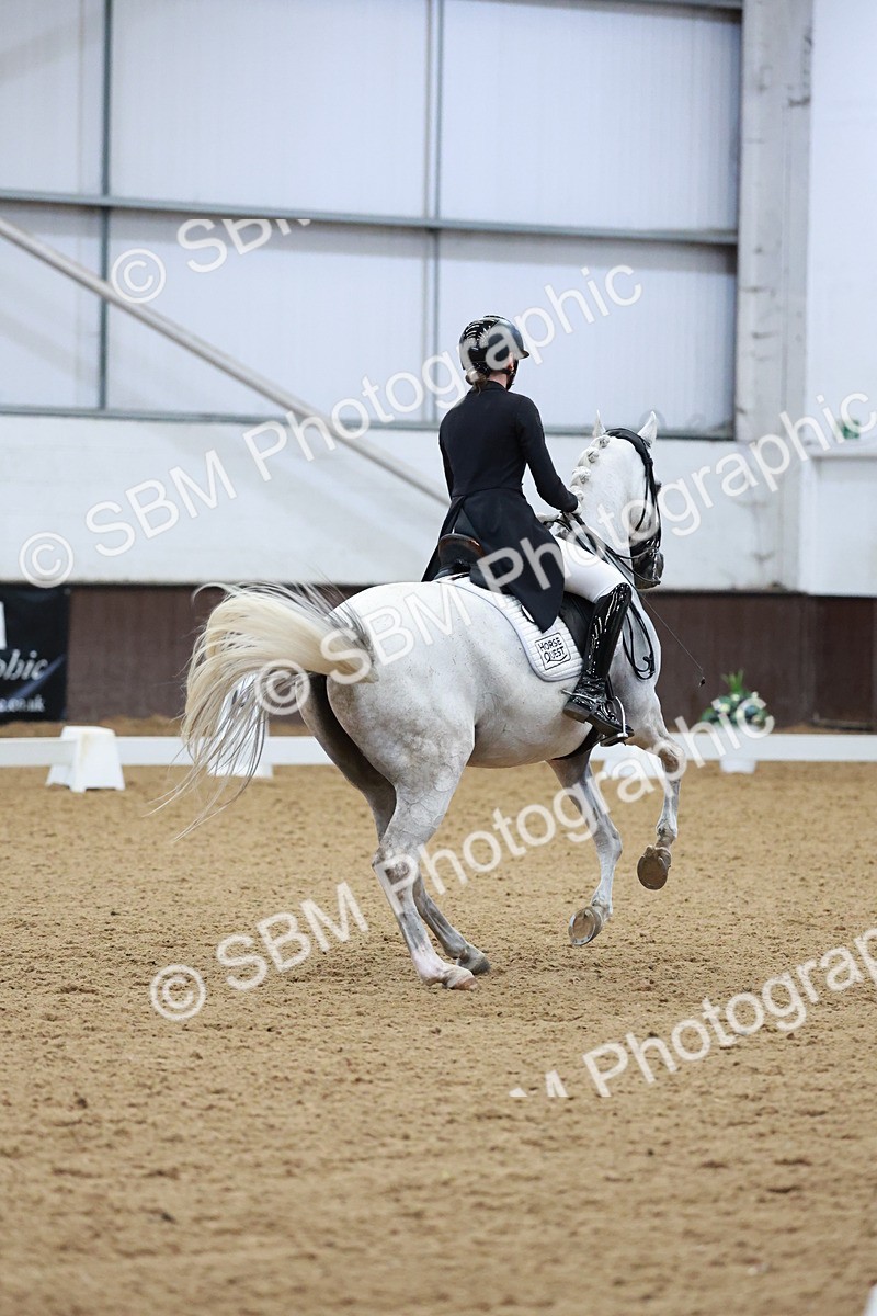 SBM_020935 - Class 13 - FEI INT I - 16.26-17.14