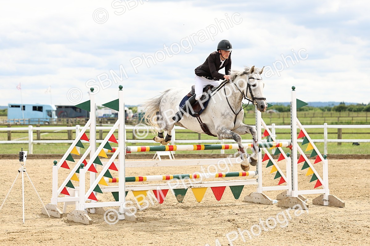SBM_006140 - Class 19 - Senior Newcomers - 1.10m