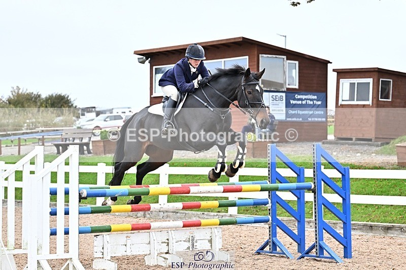 251015-135147-00658 - Cls 4 Newcomers and 1.10m Open