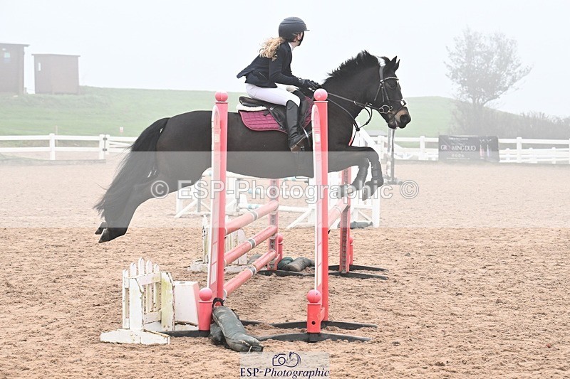 260308-142644-03219 - Cls 15 British Novice and 80cm