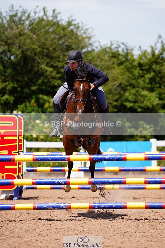 240629A-121138-05231 - Cls 18 Newcomers and 1m Open