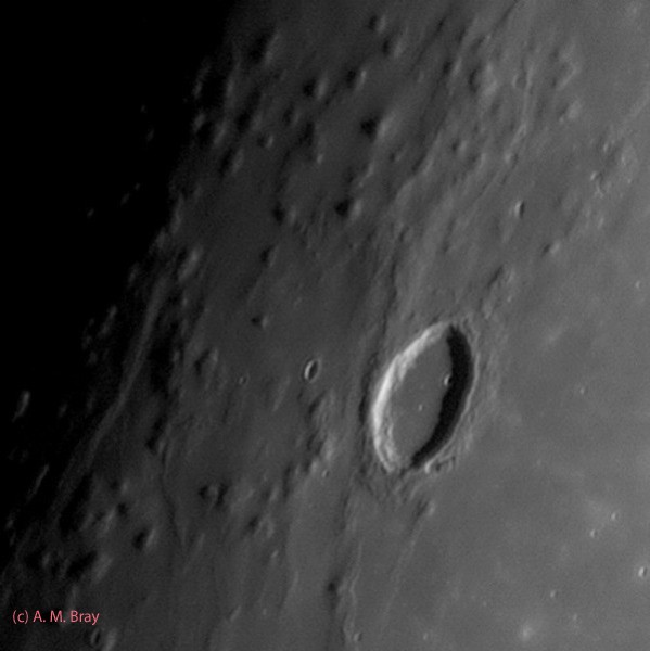 Marius Hills, field of lunar domes - Moon: West Region
