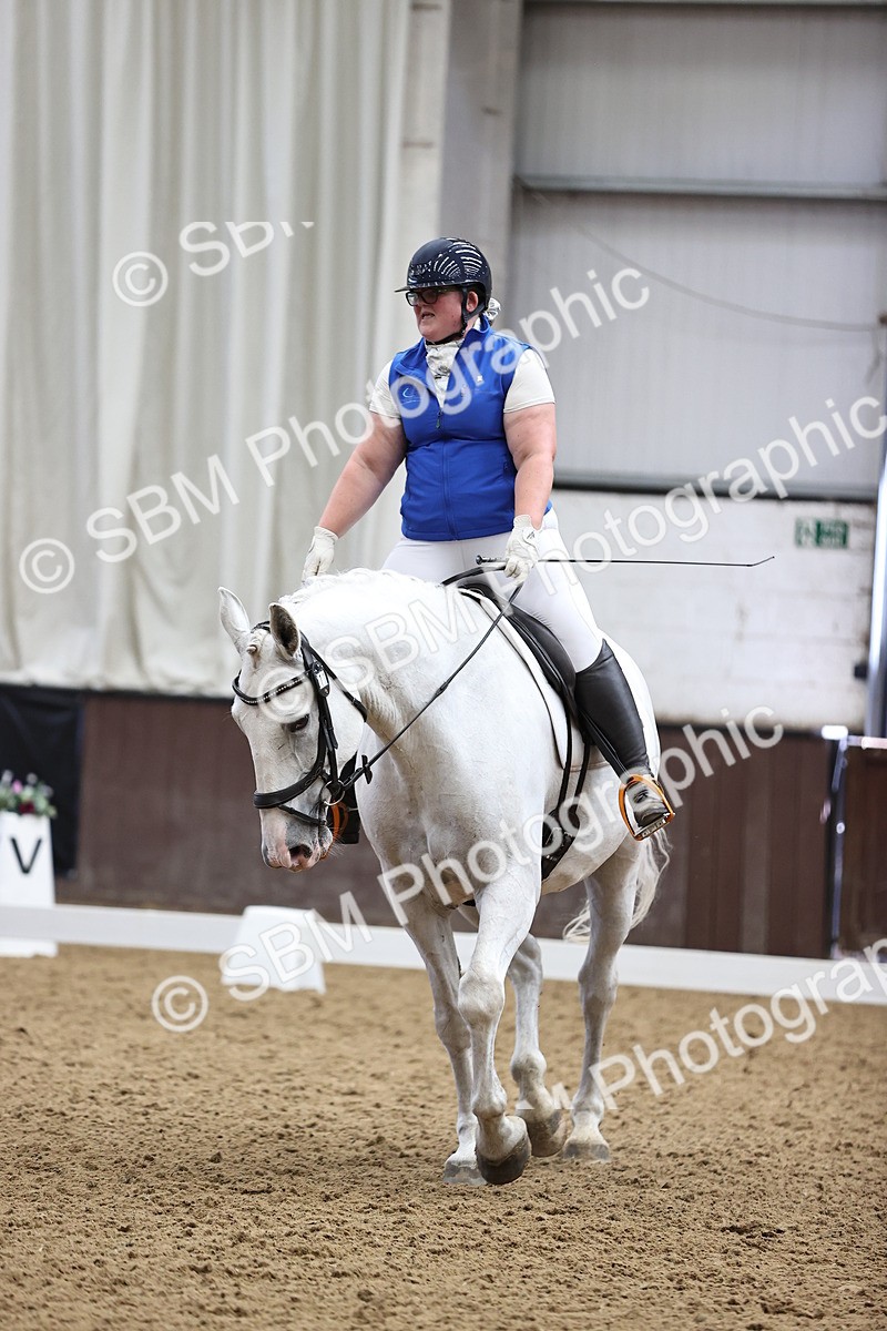 SBM_001930 - Novice 4 - 11.15-13.22