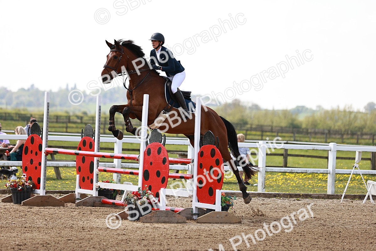  - Class 24 - Senior Newcomers - 1.10m