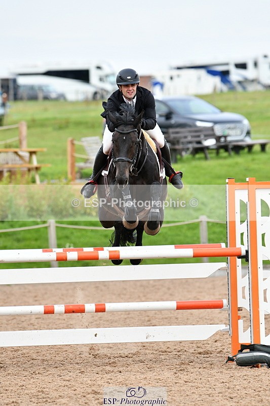 240915A-165540-11148 - Cls 30 Snr Foxhunter