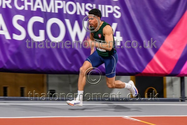 StudInd-914870 - Track Male Set One